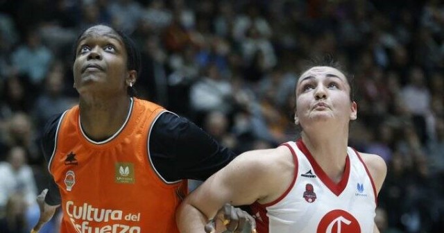 Valencia Basket se lleva una dura batalla por el liderato