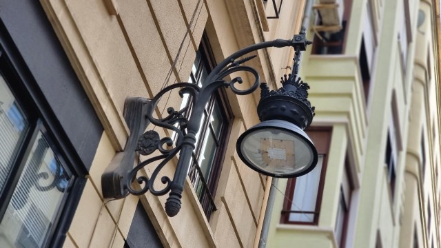 València invertirá en alumbrado, educación contra las adicciones y construcción de nichos