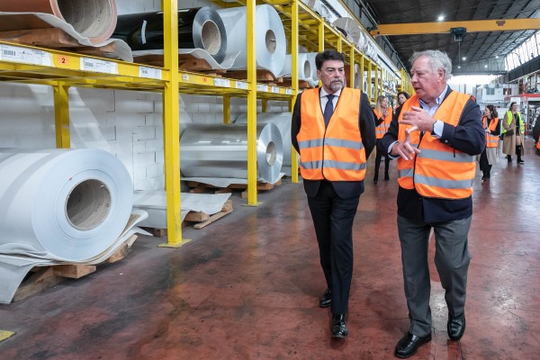 Los paneles composite de RedBond amplían nave para crecer en Alicante tras facturar 13 millones 