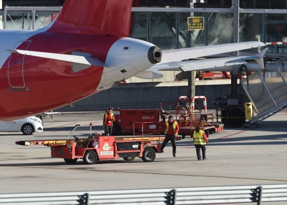 Iberia firma un acuerdo para la creación de una nueva empresa que prestará servicio de handling