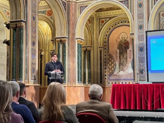 El Consell busca colaborar con la Administración local para el sistema de carrera profesional