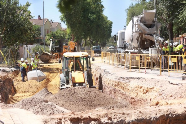 El AVE catapulta la obra pública en la Región: la inversión se eleva en 2023 hasta los 868 millones