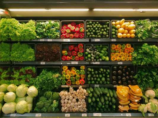 Algo falla en la cadena: los productos se encarecen hasta un 800% del campo a la mesa