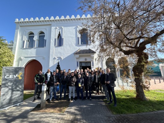 CaixaBank y la CEV acercan la nueva FP a los principales sectores de la economía de Castellón
