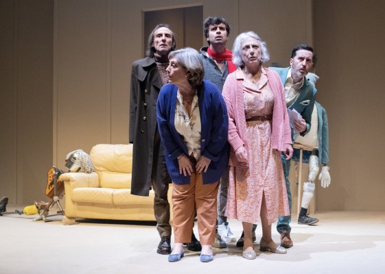'Maria Luisa'  reflexiona sobre la soledad en el Principal