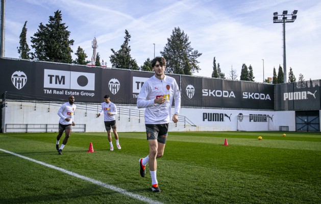 Baraja sigue sin Sergi Canós mientras espera a Amallah
