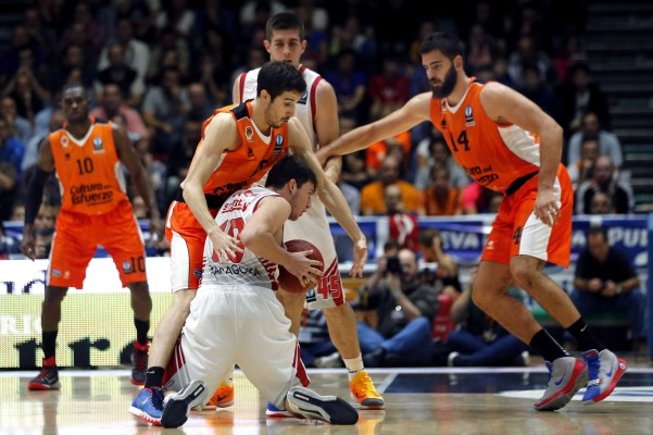 Valencia Basket cambia de guión y arrolla al CAI
