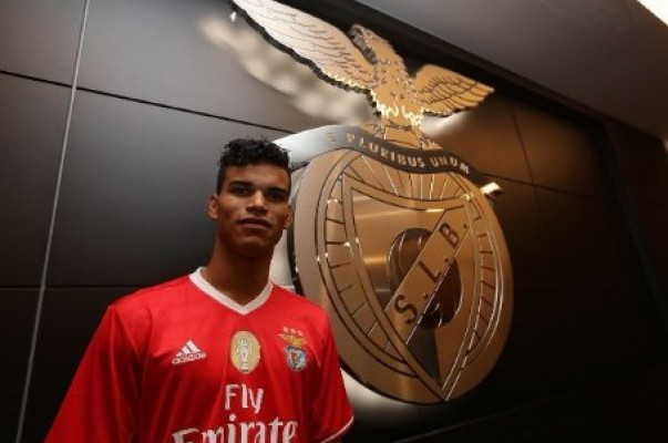 Danilo Barbosa, presentado con en el Benfica