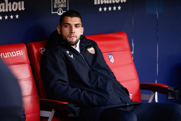 Rafa Mir presiona para salir del Sevilla