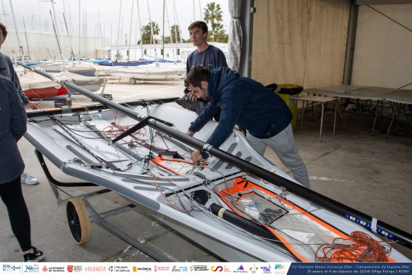 El RCN de Valencia reúne a los 60 mejores 29er de Europa 