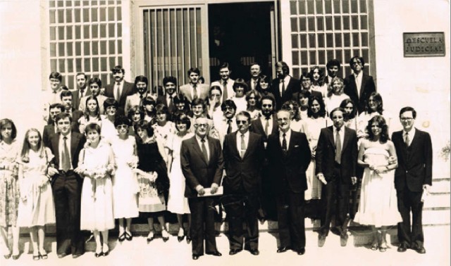 50 años de puñetas en femenino
