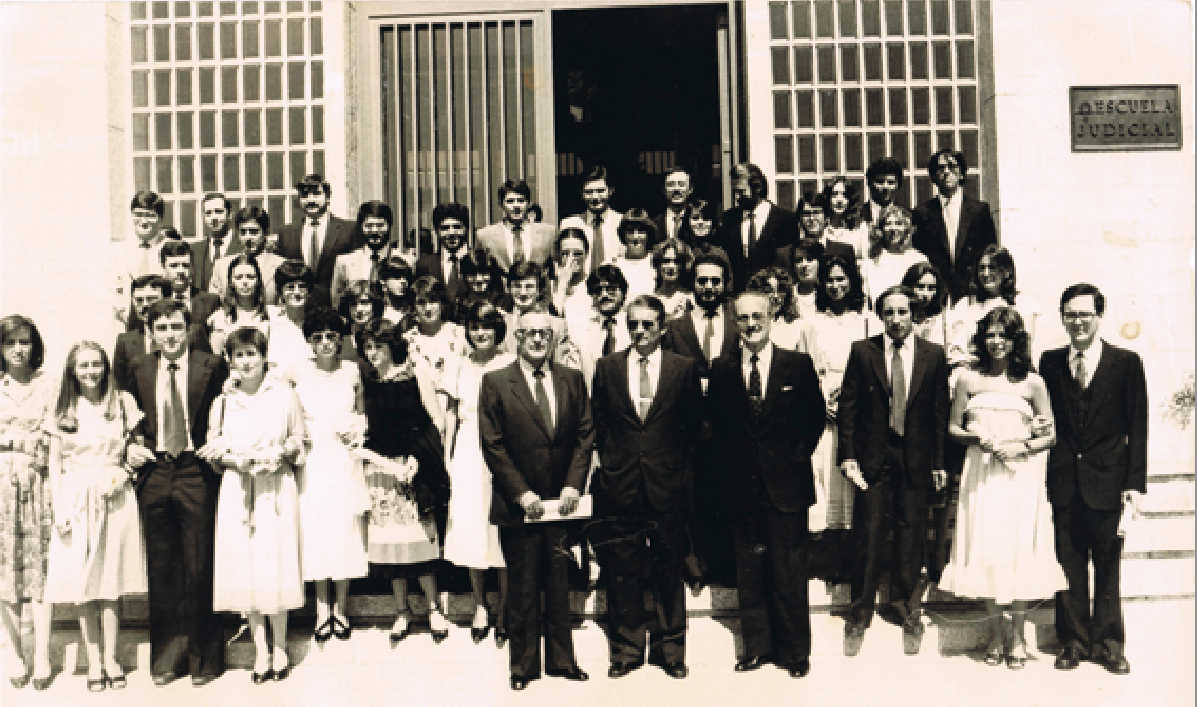 50 años de puñetas en femenino