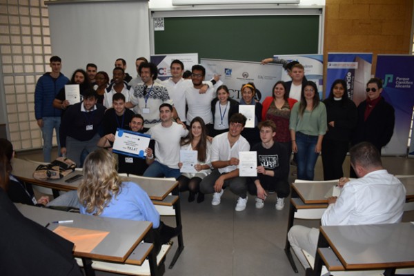 La UA acoge hasta el sábado la X edición de DoeActúa, con 23 premios para emprendedores