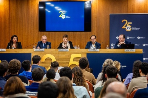 La Cátedra de Cultura Empresarial celebra su 25 aniversario y el del programa Qui pot ser Empresari?
