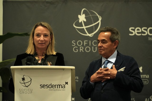 Sesderma inaugura en Puçol una nueva nave que aumenta en un 30% su superficie logística
