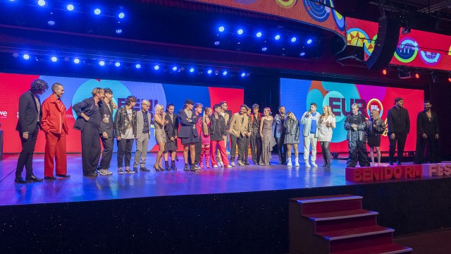 El Benidorm Fest calienta motores con una fiesta de bienvenida para presentar a sus 16 artistas