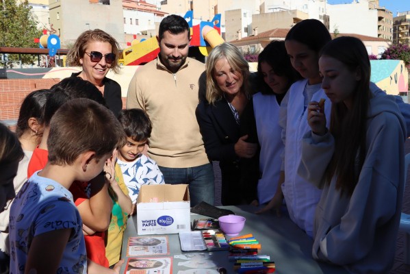 Falomir acerca la gestión municipal a las aulas de los colegios de l’Alcora en una iniciativa pionera