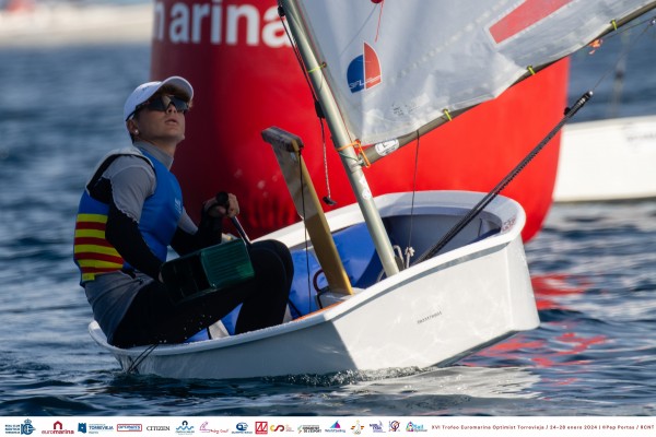 Se cierran los grupos para la serie final en la Euromarina Optimist Torrevieja