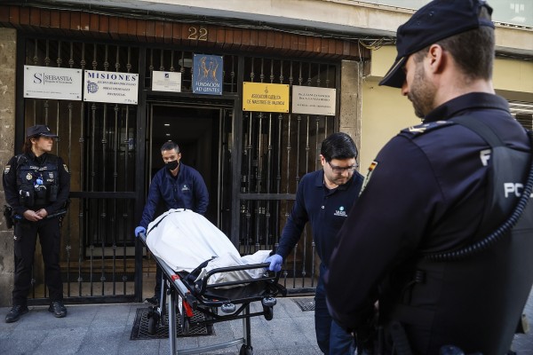 El juez manda a prisión al detenido por la muerte del canónigo de la Catedral de València