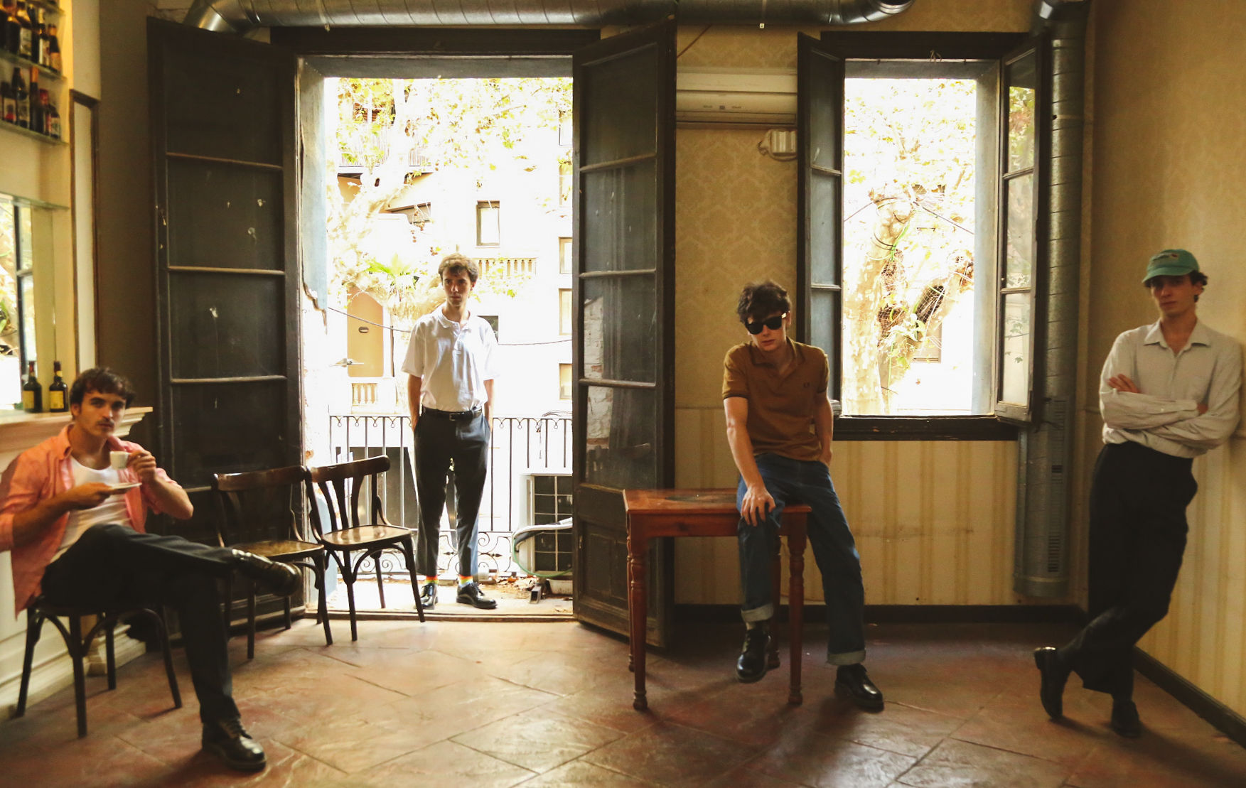 El Diablo de Shanghai y Lucía Zambudio llevan su música a Ruzafa