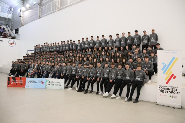  Pelayo presenta a los 191 alumnos del programa de Rendimiento