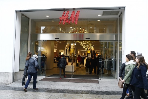 H&M comunica el cierre de 28 tiendas en España y el despido de 588 trabajadores