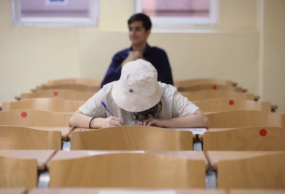 La tasa de abandono escolar en España es del 13,6%, tres décimas menos que hace un año