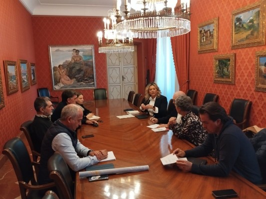 Alicante compromete la reurbanización de Sol Naciente y la mejora del acceso a Finca Adoc