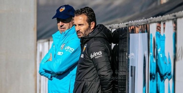 Las molestias de Thierry complican la idea del doble lateral para el Metropolitano