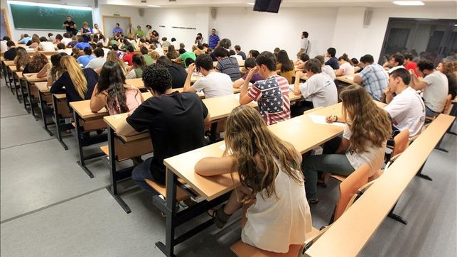 Los alumnos que suspendan la 'reválida' de ESO sólo podrán matricularse en FP Básica