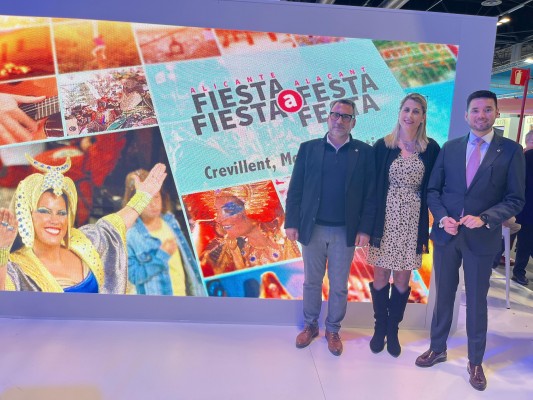 Crevillent promociona sus dos grandes reclamos turísticos,  Semana Santa y Moros y Cristianos