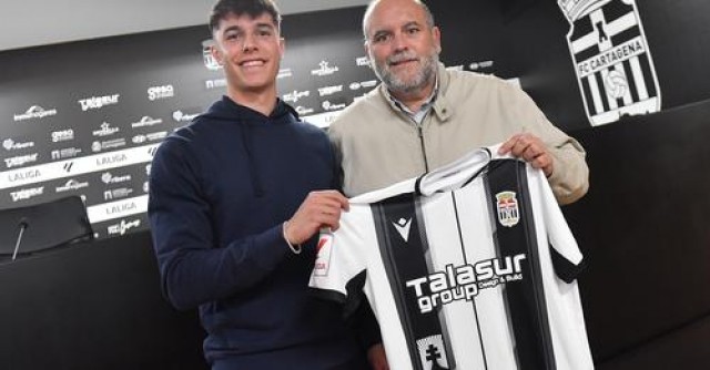 Arnau Ortiz, del Efesé: 