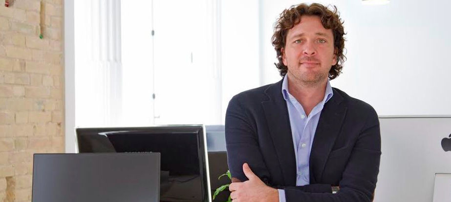 Roberto Ballester. VP - 