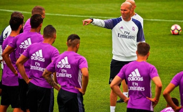 Zidane confirma que Jesé negocia con el PSG