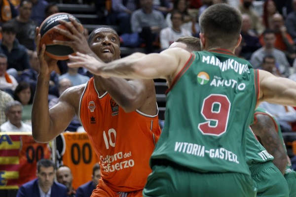 Valencia Basket quiere escapar del primer corte de la Euroliga desde Vitoria