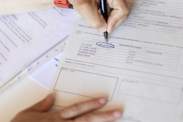 La firma de hipotecas sigue su tendencia a la baja: cae un 31% en el último año