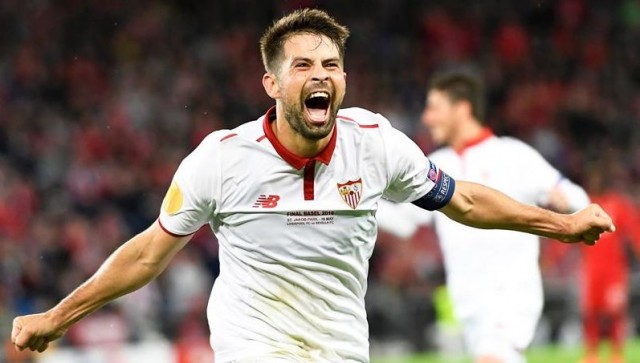 Coke deja el Sevilla FC y ficha por el Schalke 04