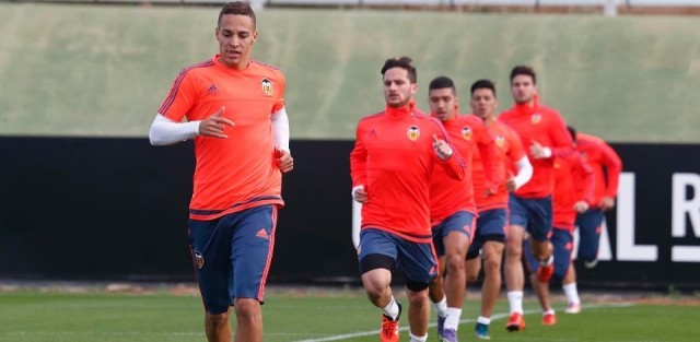Los titulares del partido ante el Gante completan un entrenamiento suave
