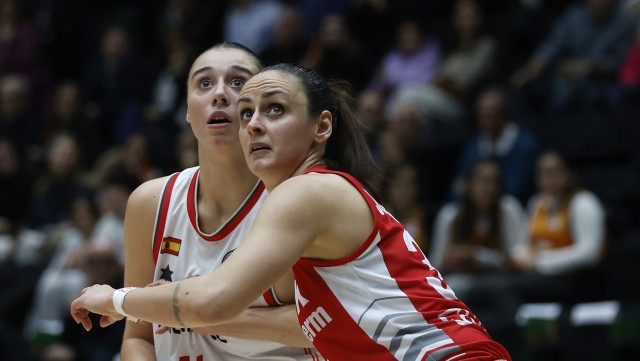 Valencia Basket cumple con una gran victoria ante DVTK HUN-Therm