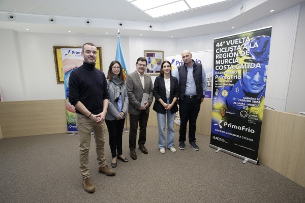 Los mejores equipos del mundo, con el Visma a la cabeza, estarán en la Vuelta a Murcia 