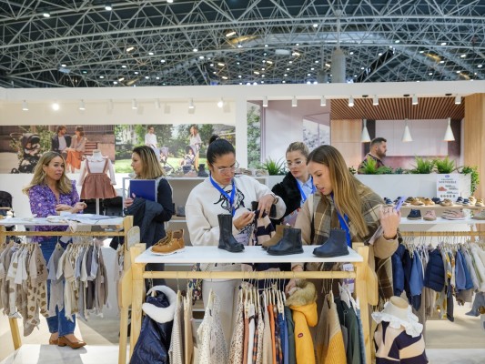 Babykid Spain + FIMI cuelga el cartel de completo con cerca 500 marcas