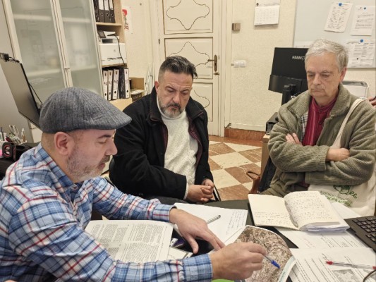 IU insta a la Comisión Europea a evitar 