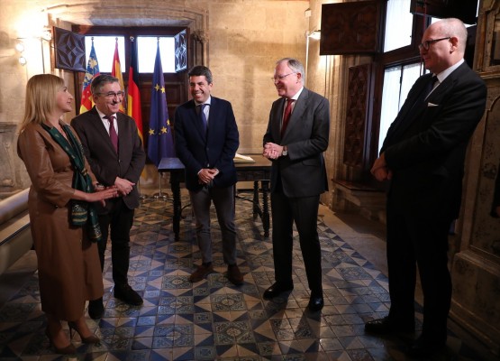 El Consell colaborará  en tecnología e innovación con la región alemana donde tiene la sede VW