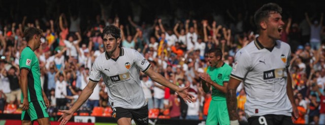 El Valencia no gana fuera al Atleti desde 2012 y no conoce la victoria en el Metropolitano