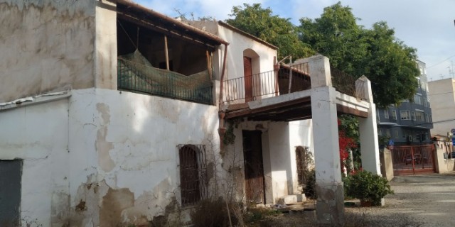 Dos despachos de arquitectura aspiran a diseñar la rehabilitación de la casa de la Virgen de Elche