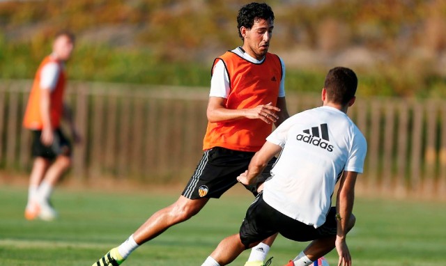 Parejo vuelve a entrenar al margen en la sesión vespertina