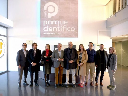 El presidente de la Confederación Empresarial de la Comunidad Valenciana visita el PCUMH