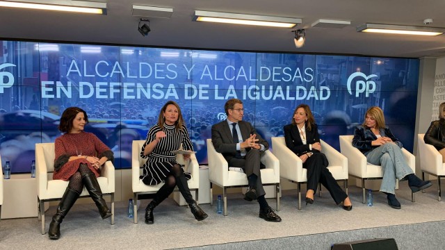 Carrasco defiende en el encuentro de alcaldes de Madrid una administración cercana y eficiente