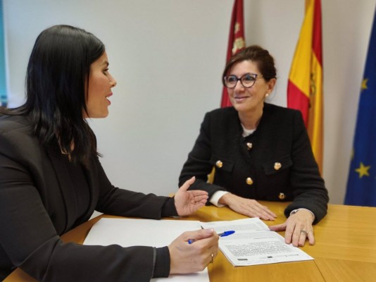 Fomento y el Ayuntamiento de Molina ultiman el contrato para la construcción de 52 viviendas 