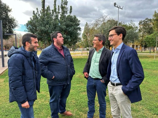 Los alcaldes de Nules y Ontinyent buscan una alianza de partidos independientes para 2027